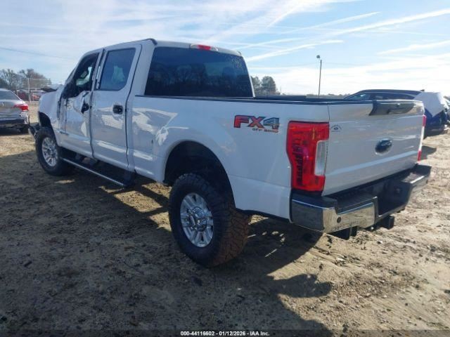 F250SD 2017 Glove Box 4999861