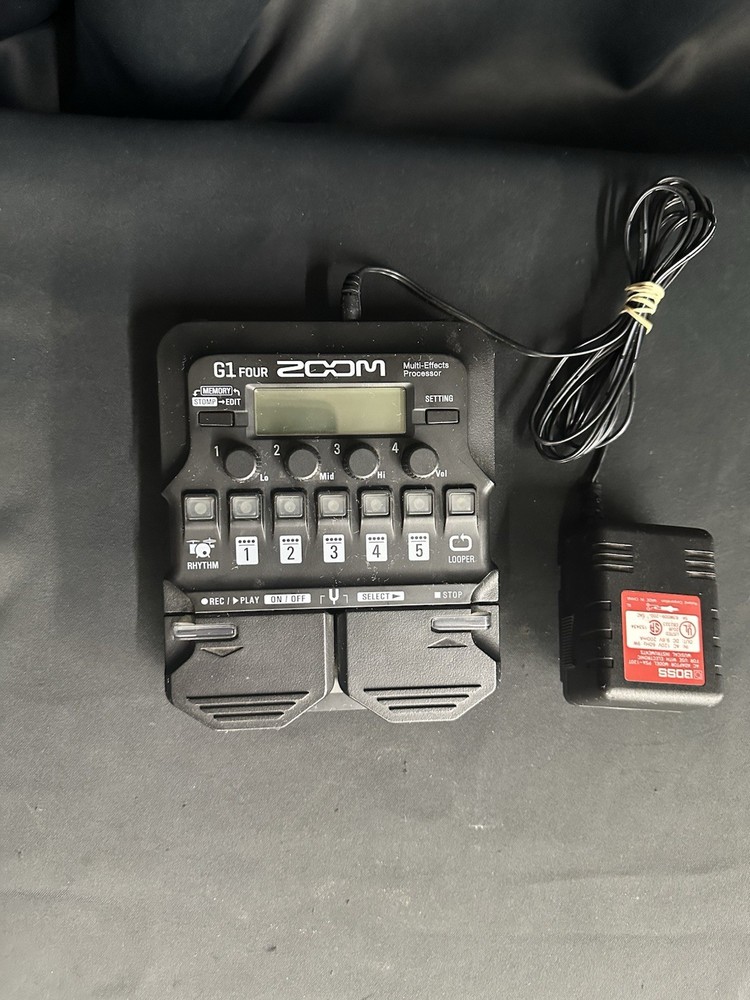 Zoom G1X Four Guitar Effects Processor (No Pedal)