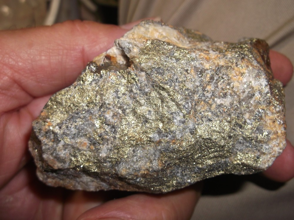 Gold, silver, copper, 318 grams samples ,ore high grade .
