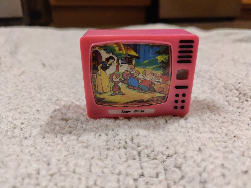 Snow White Vintage Camera