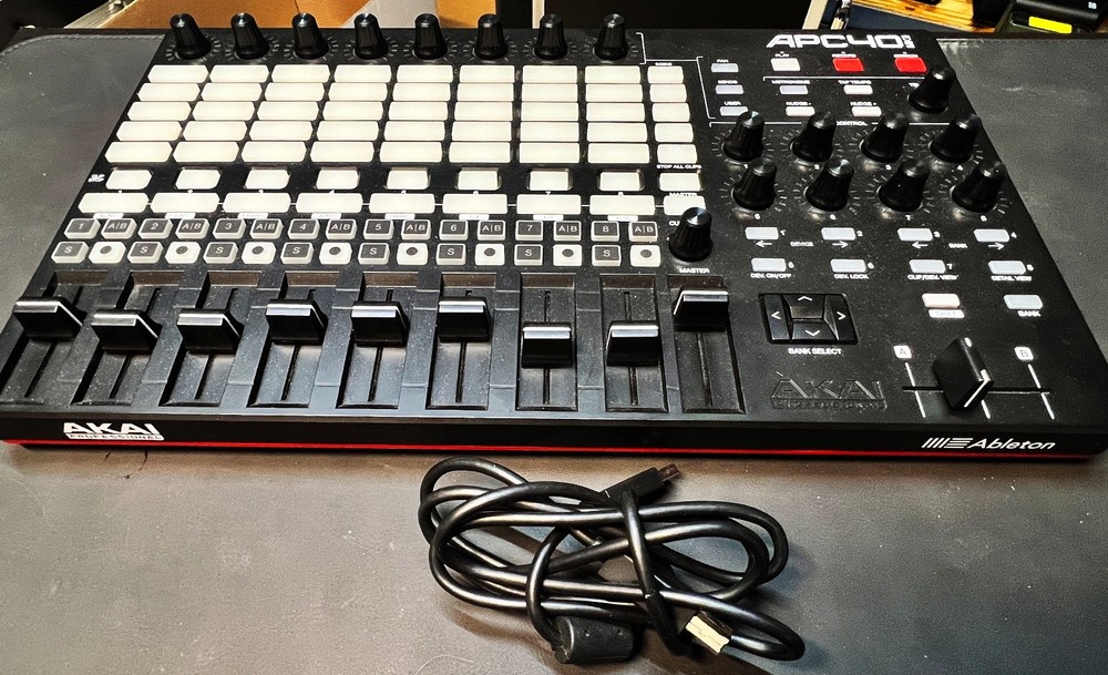 Akai Pro APC40MKII USB CONTROLLER FOR ABELTON LIVE