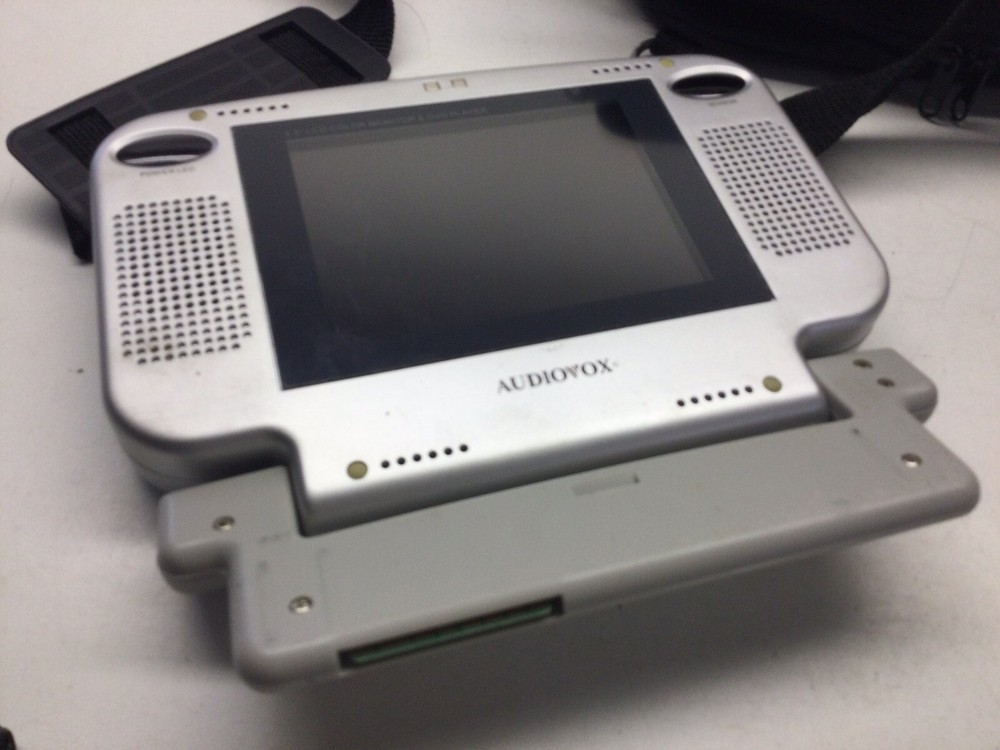 Audiovox Portable DVD Player Model VBP-4000