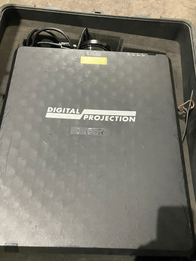 Digital Projection E‑Vision Laser 8500 Large Venue Projector