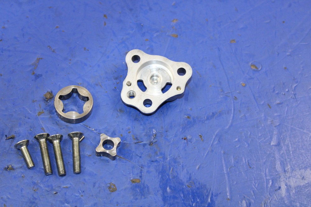 1982 YAMAHA XT200 XT 200 ENGINE MOTOR OIL PUMP