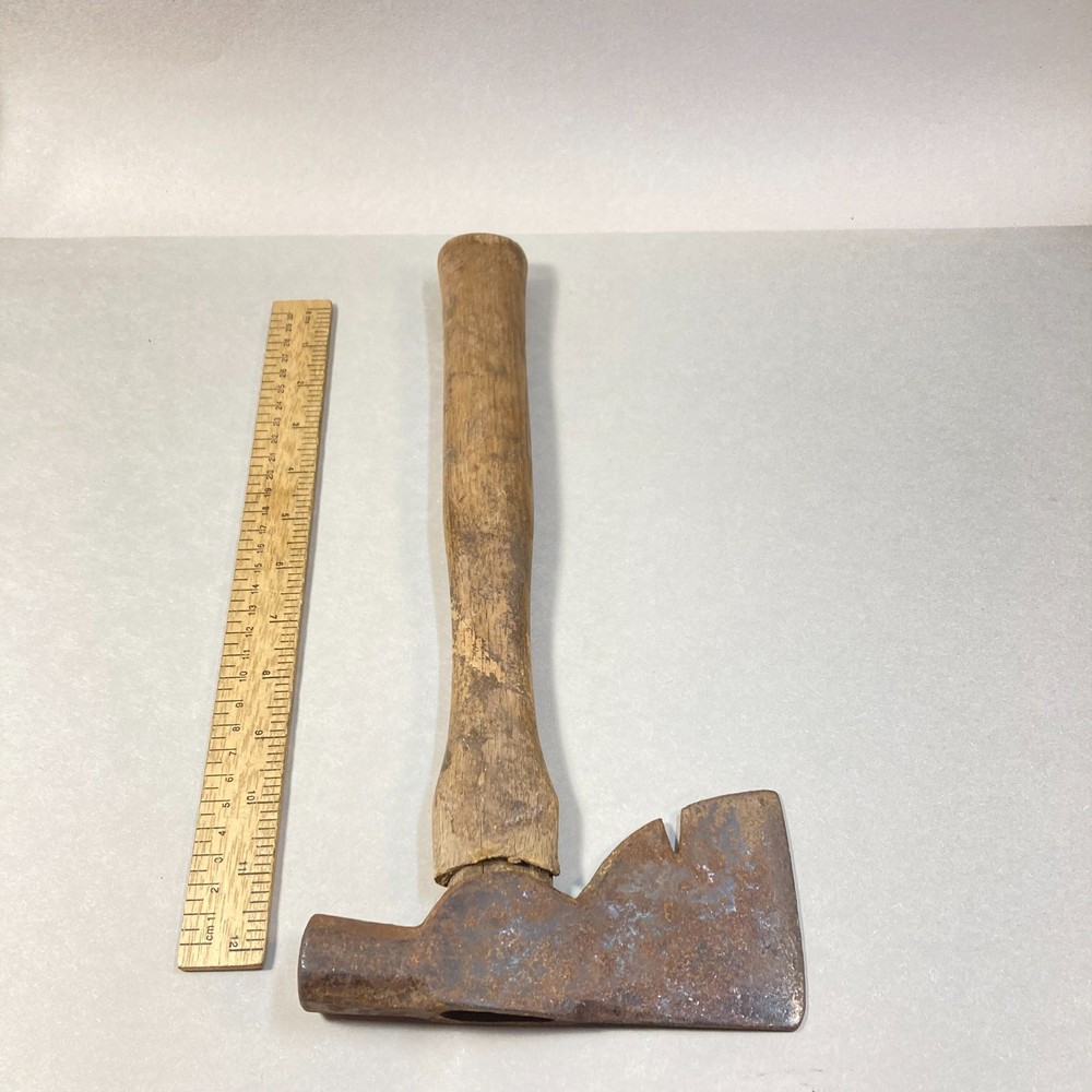 Vintage Half Hatchet Nail Puller Wood Handle 27oz. TW