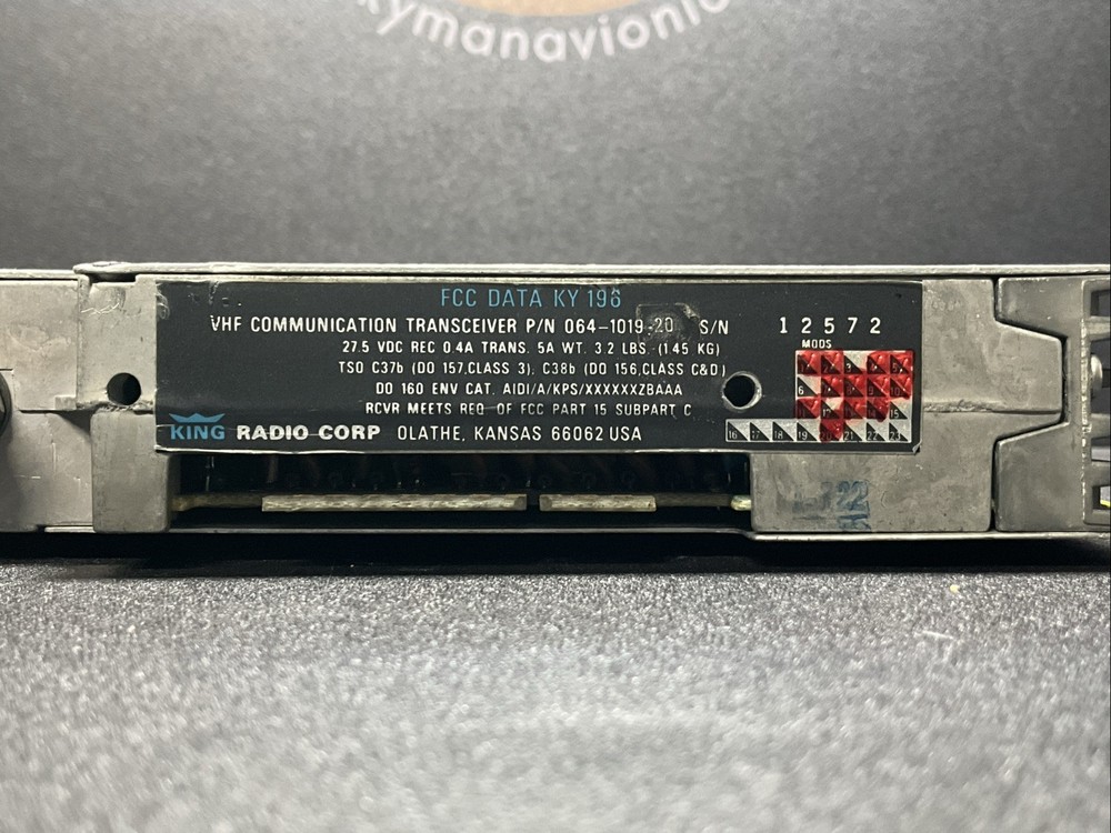 King KY 196 VHF Com Radio - 28V