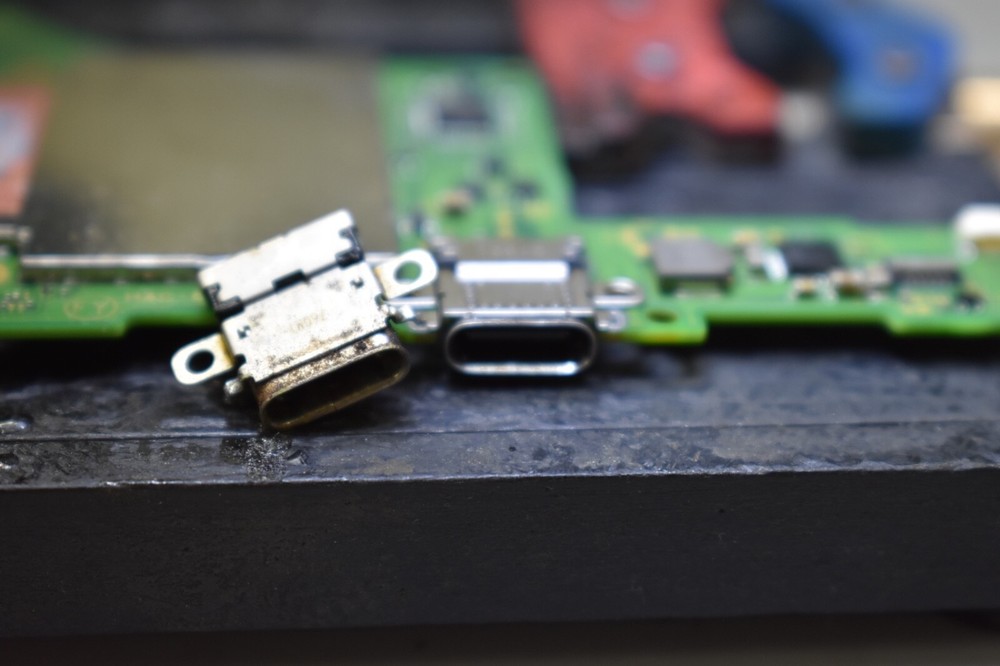 Nintendo Switch/Switch Lite Repair Service (Fast Repairs)