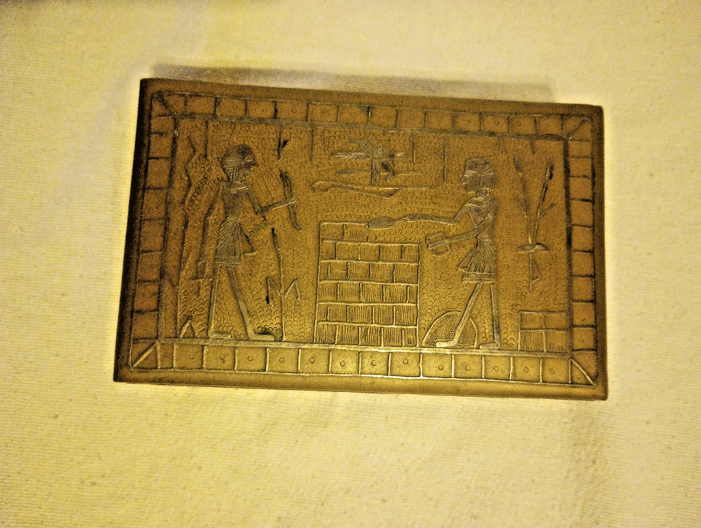 ANTIQUE EGYPTIAN SCENE COPPER BOX