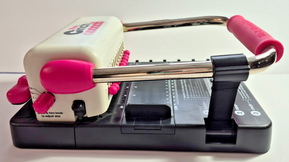 We R Memory Keepers The Cinch Book Binding Machine Pink & White