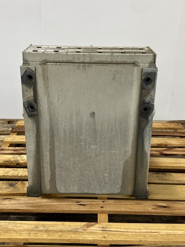 2017 Kenworth T680 Tool Box (693-10345)