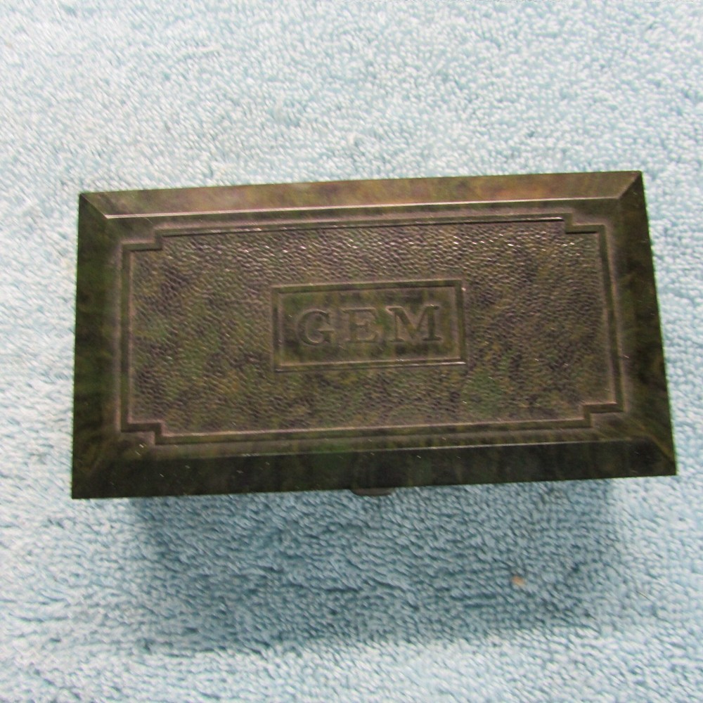 Gem Micromatic Razor W. Bakelite Case