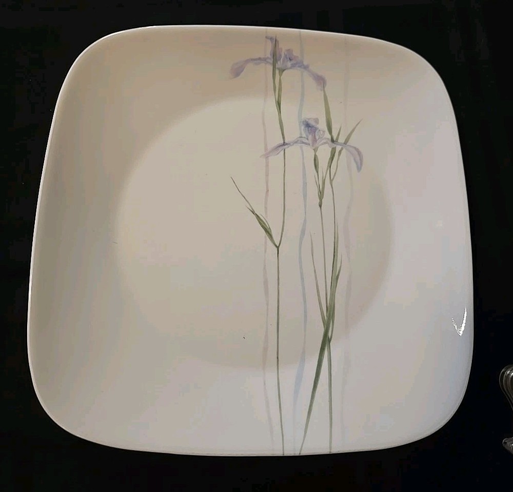 4 VTG CORELLE 'SHADOW IRIS’ SQUARE DINNER PLATES
