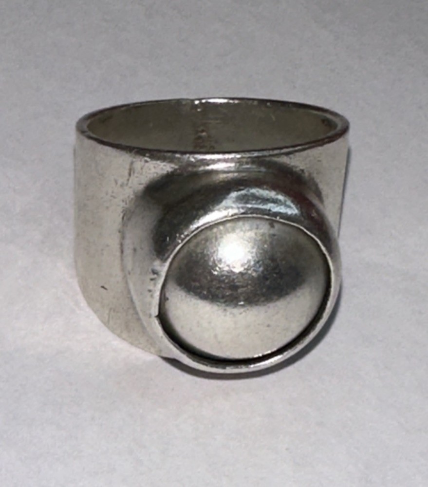 Vintage 925 Sterling Silver Bead Design Ring