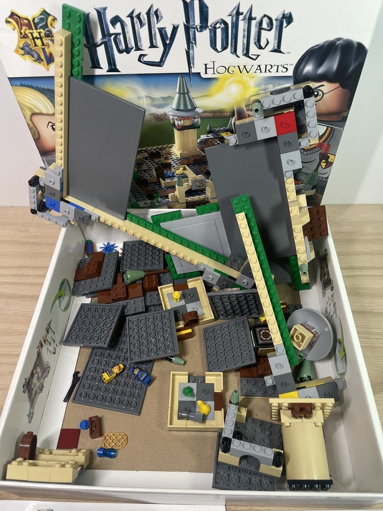 Lego Harry Potter Hogwarts Game- see notes