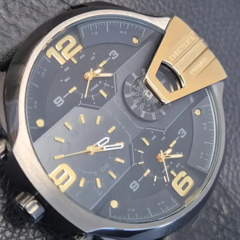 Diesel DZ7377 Unused Display Watch Official