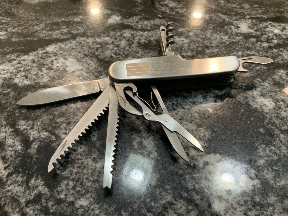 Pre Owned Pocket knife  Army style 8 function Multi Tool used nice