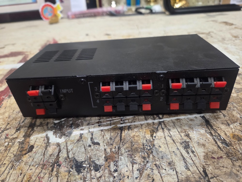 Rocketfish 4-Pair Stereo Speaker Selector RF-SSVC4