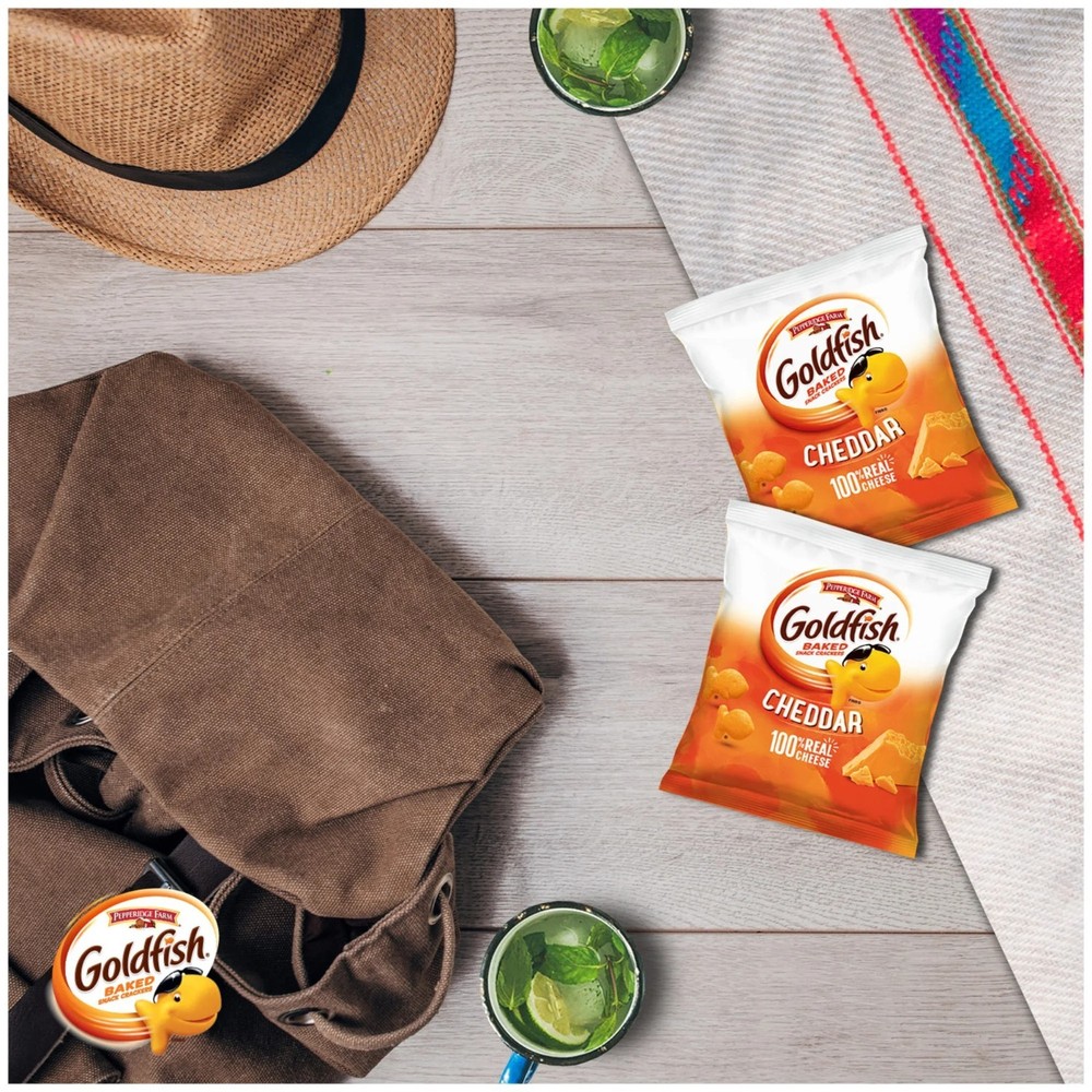 Goldfish Cheddar Crackers, Snack Pack, 1 oz, 30 Count Multi Pack Box.