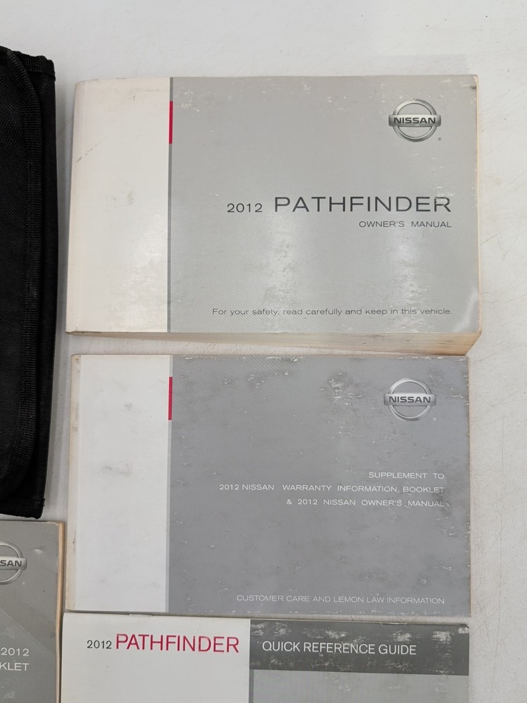 2012 Nissan Pathfinder Owners Operators Manual W/ Quick Reference Guide & Case