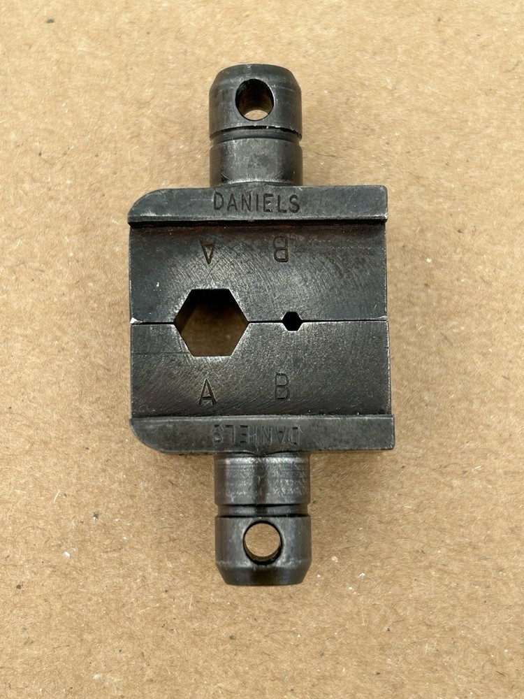 Y206 DANIELS CRIMPER DIE
