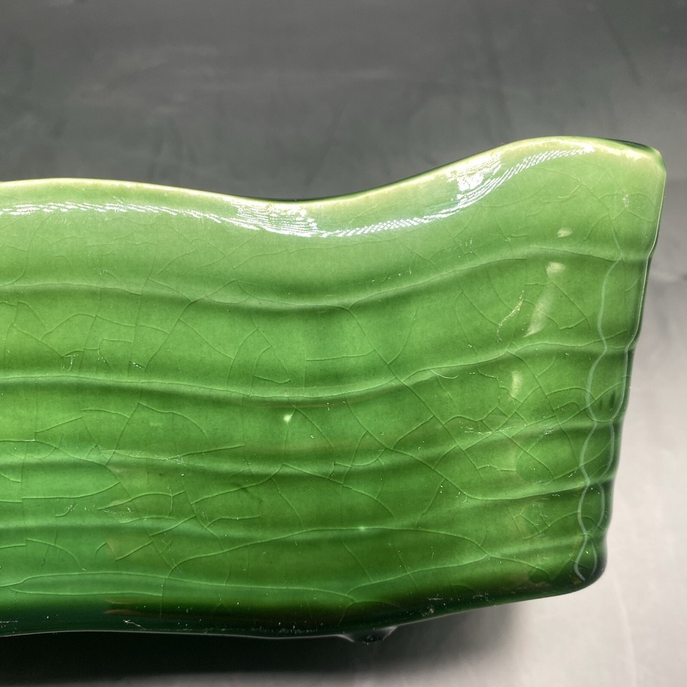 McCoy USA Green Ruffled Edge Striped Rectangular Pottery Planter Vase