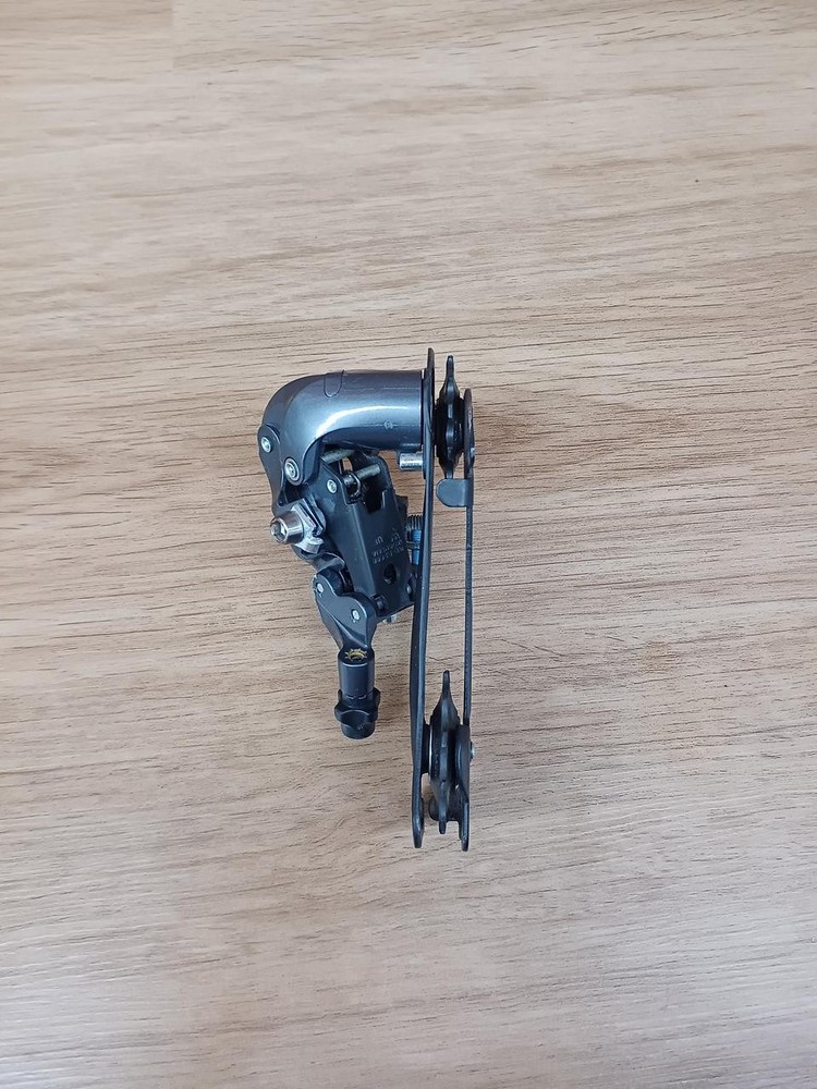 RD-R2000 Rear Derailleur