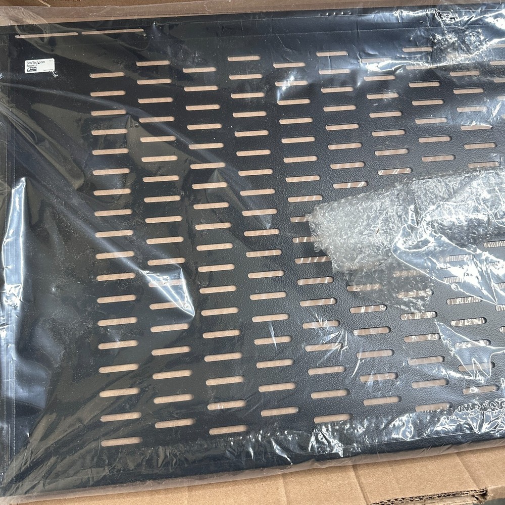 StarTech.com 1U Adjustable Mounting Depth Vented Rack Mount Shelf - Heavy Duty