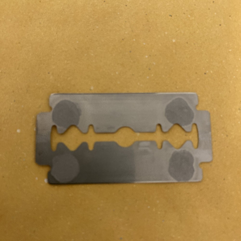 5 Double Edge Razor Blades, Gillette 7 O'Clock Sharp Edge (Yellow)