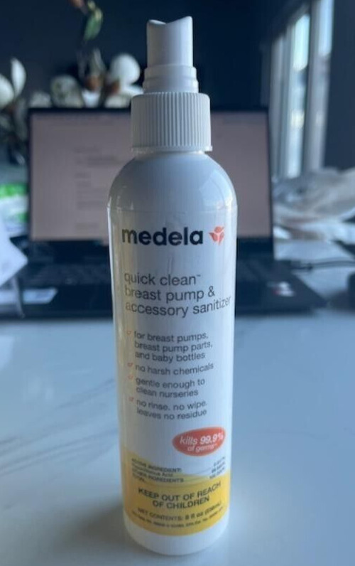 Medela Quick Clean Breast Pump & Accessory Bottle Spray 8oz