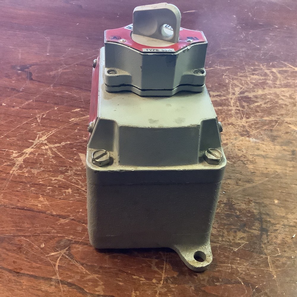 NOS Appleton EFDB17535 Explosionproof Selector Switch Control Station