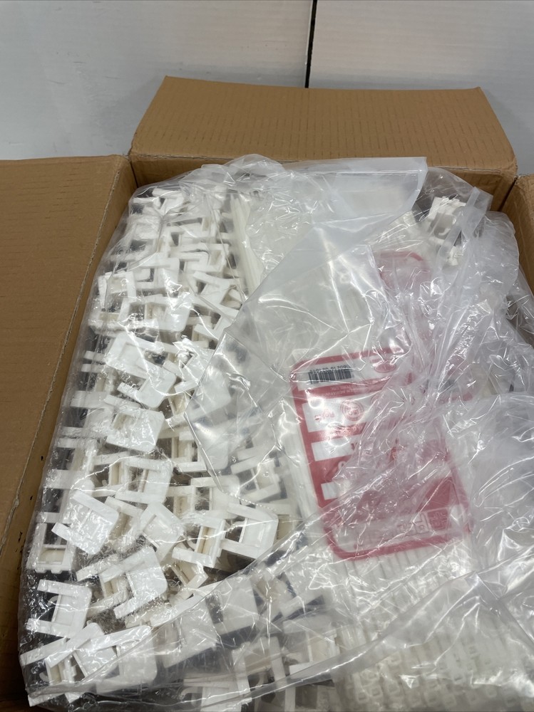 biobest BOX WITH 150 CLIPS FOR ROLLER TRAPS