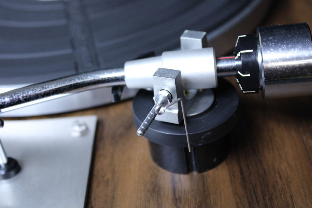 Vintage Marantz Model 6100 Belt-Drive Turntable