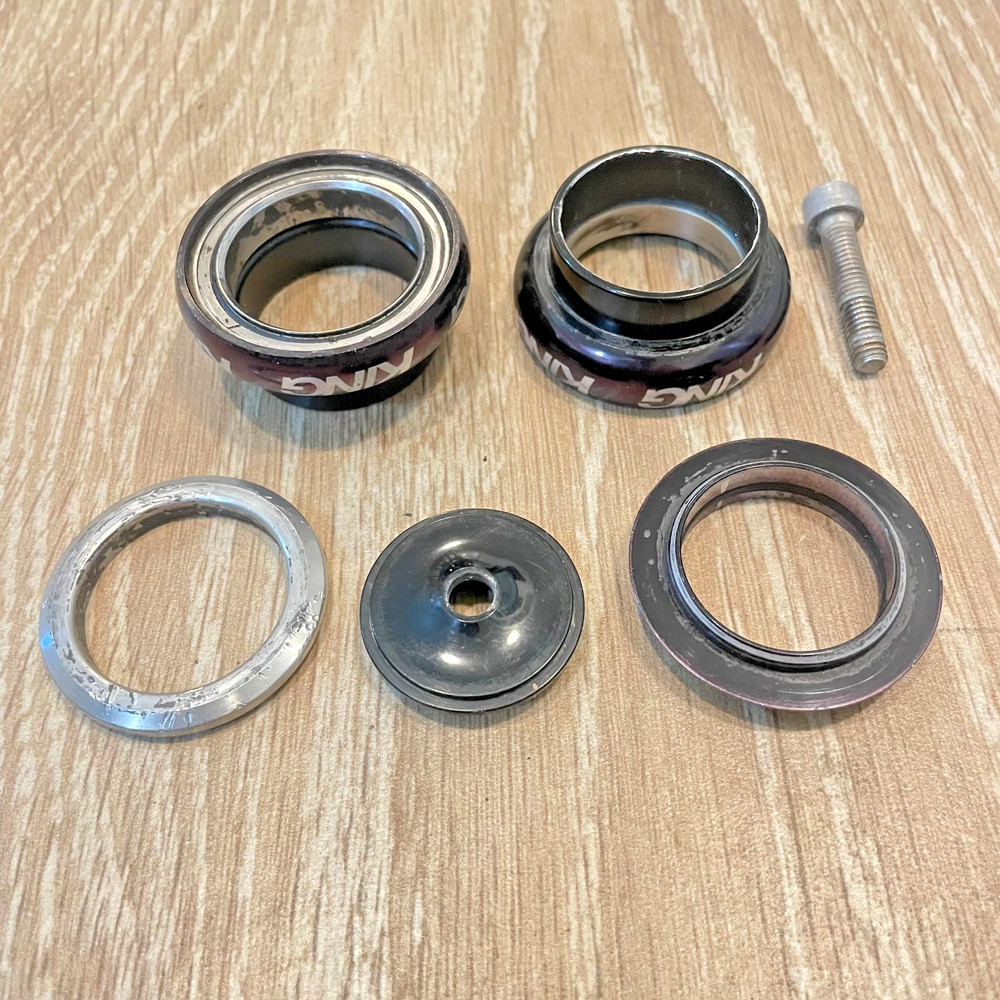 Chris King 1 1/8" Threadless Headset, NoThreadset, Black