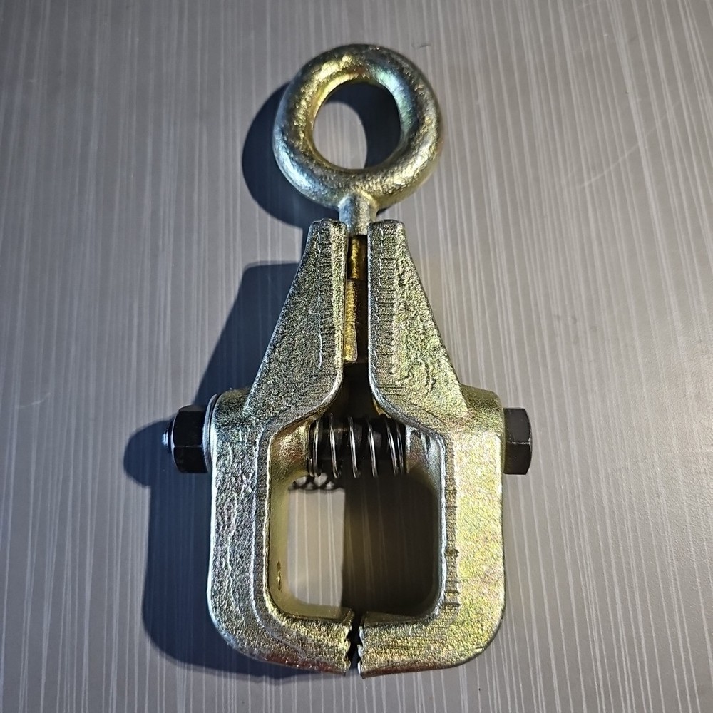 Self-Tightening Pull Clamp for Auto Body Frame Repair
