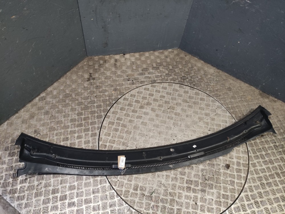 VW California 2018 Windscreen Gutter Scuttle Panel Trim 7E0819403 D312