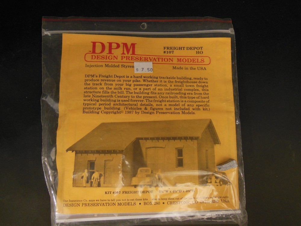HO SCALE DPM #207 FREIGHT DEPOT STRUCTURE KIT