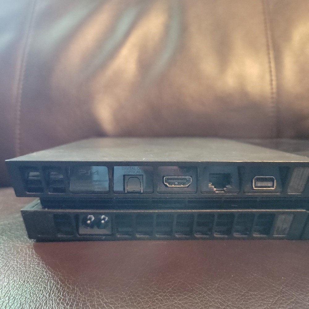 Playstation 4 Console