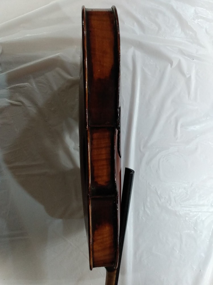 Interesting Old Fine Violin