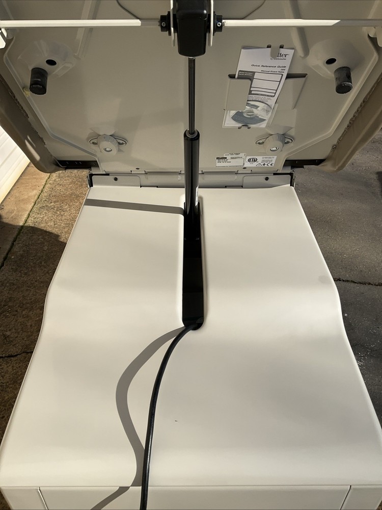 Midmark Ritter 204 Exam Table 204