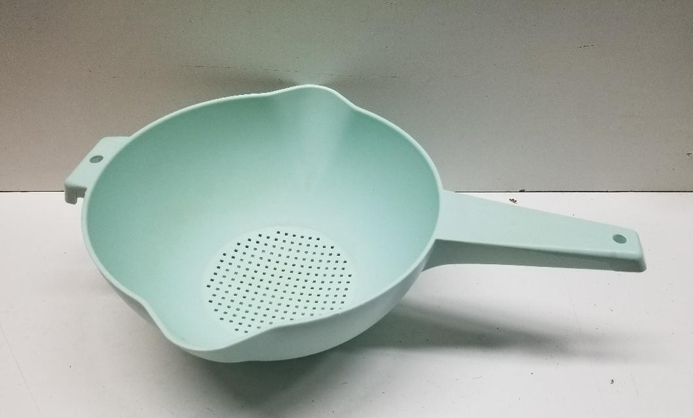 Vintage Tupperware Large 2Qt Colander Strainer #1523 Mint