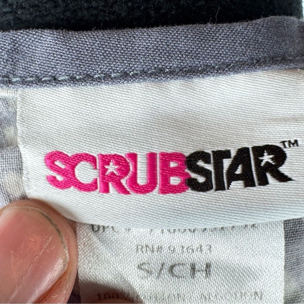 ScrubStar Leopard Print 2 Pocket Scrub Top