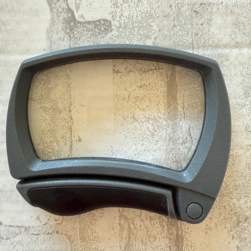 Carson MJ-50 MagniFold 2x LED Lighted Magnifier Compact Folding Design