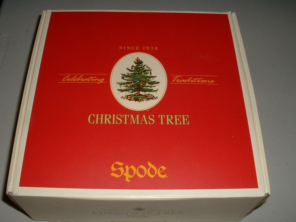 Spode Christmas Tree 10" Square Rim Baking Dish Oven to Table MIB