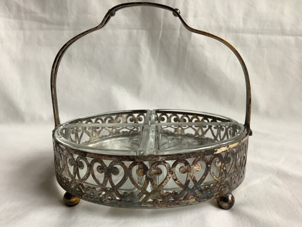 Sheffield Reproduction Silver Plated Serving Dish/Basket W/Glass Inserts &Handle