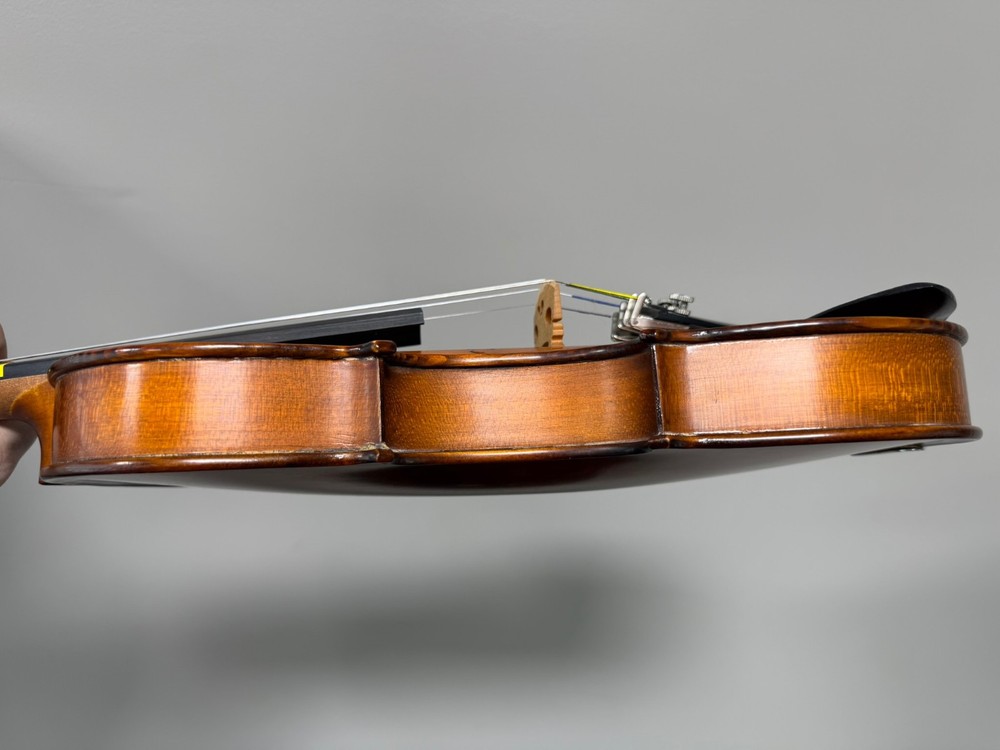 Mathias Thoma Model 100 4/4 Violin Outfit with Case and Bow