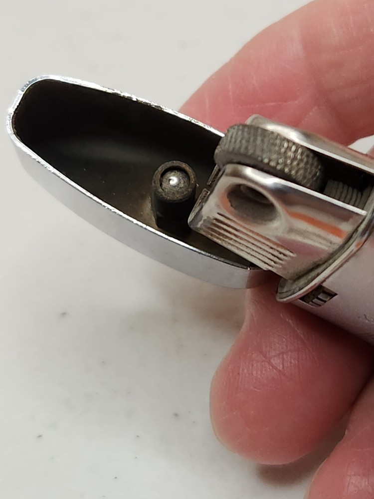 Vintage RONSON ATOMIC VARAFLAME WINDLITE LIGHTER