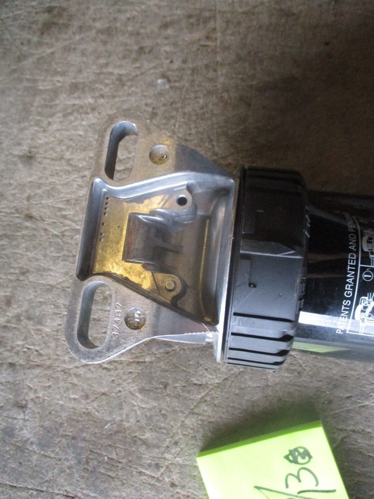 NOS John Deere Final Filter/Water Separator RE522878, Damaged Canister