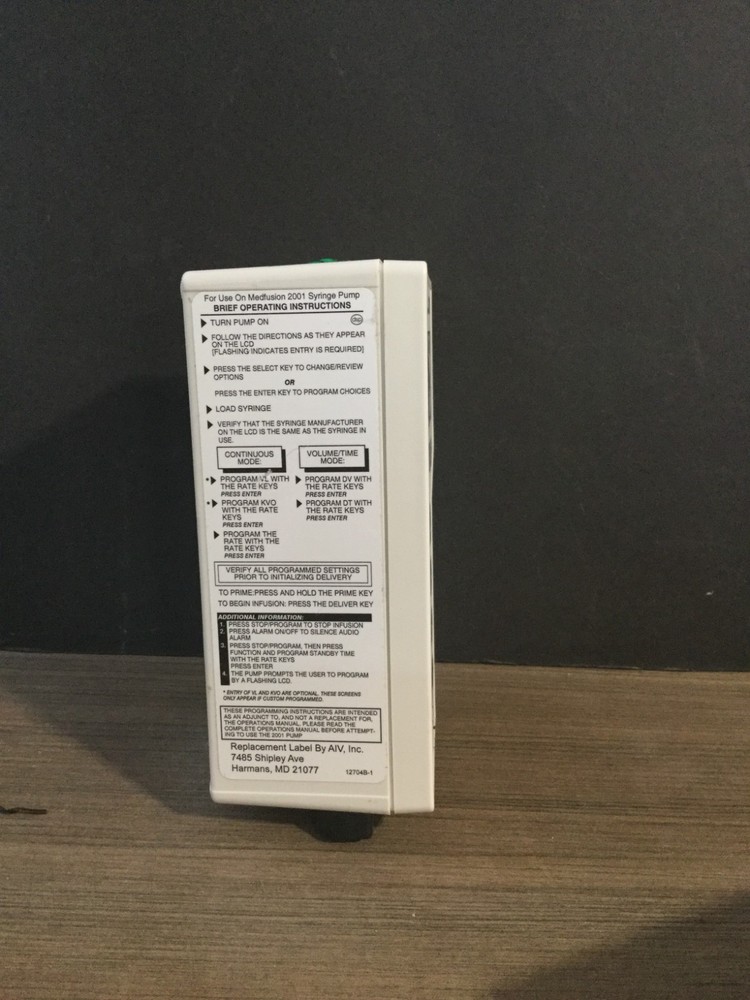 AIV 12704B-1 SYRINGE INFUSION PUMP UNTESTED