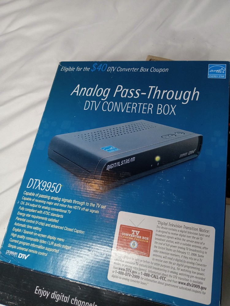 Analog DTV Converter Box DXT9950