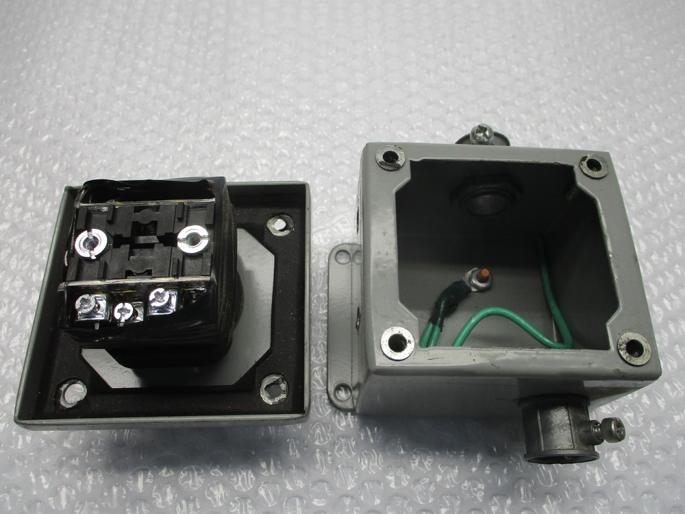 HUBBELL PB1 PUSHBUTTON STATION RED UNMP